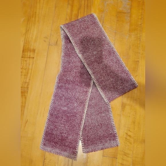 Pink wool scarf - Picture 1 of 1
